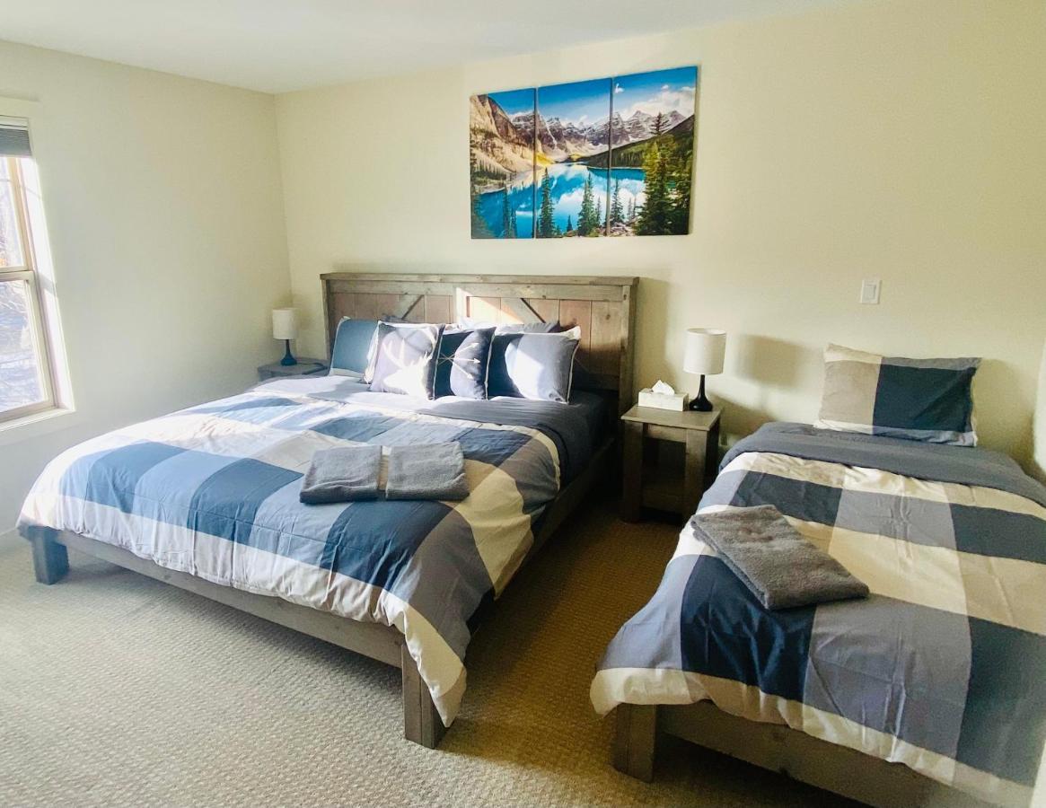 Perfect Base Invermere 3Bd Townhouse Mt Views With Garage Exterior photo